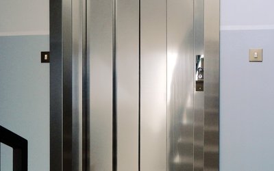 Rifacimento totale di un ascensore condominiale